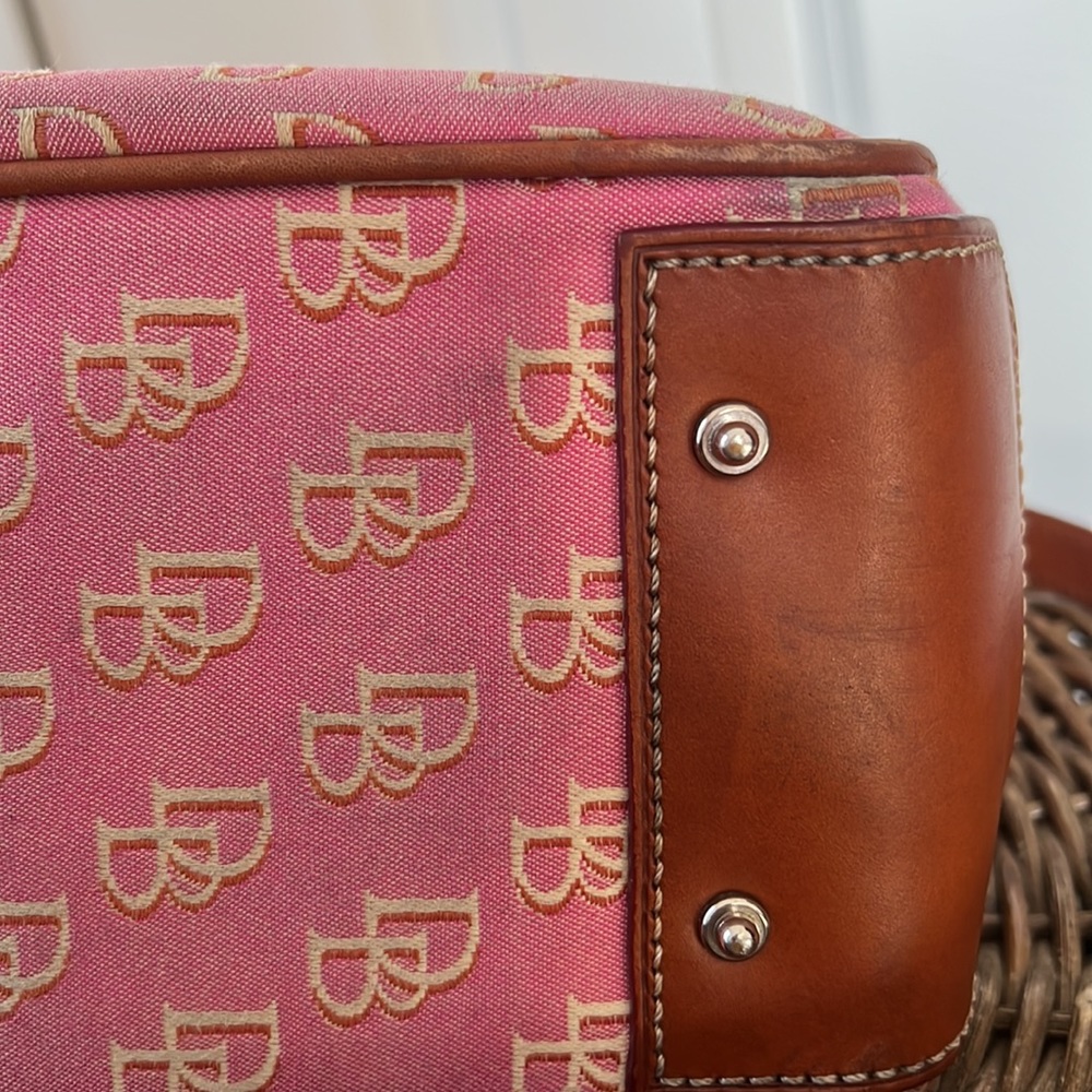 Dooney & BOURKE Pink Signature Canvas/Leather Trim Shoulder Bag - Picture 7 of 8